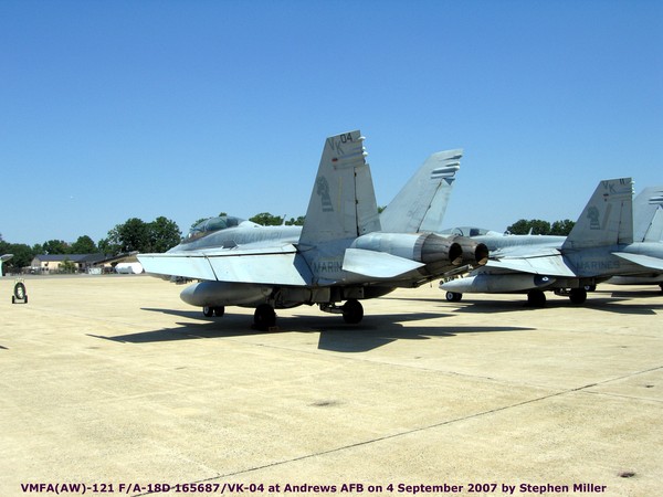 USMC Boeing F/A-18D  Hornet 165687