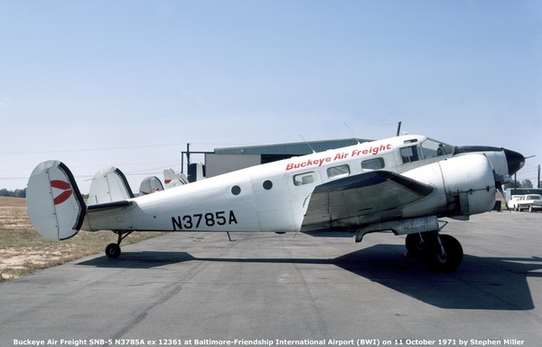 Buckeye Air Freight Beechcraft SNB-5 Navigator N3785A