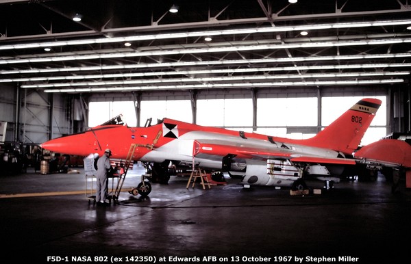 NASA Douglas  F5D-1 Skylancer NASA802