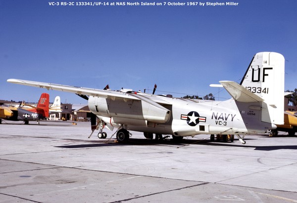 USN Grumman  RS-2C Tracker 133341