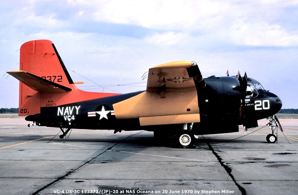USN Grumman  US-2C Tracker 133372