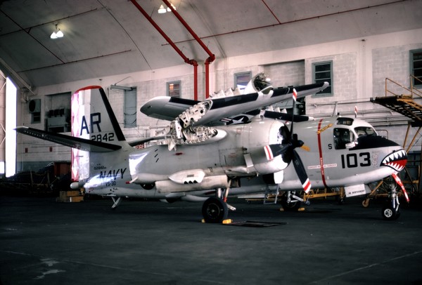 USN Grumman  S-2G Tracker 152842