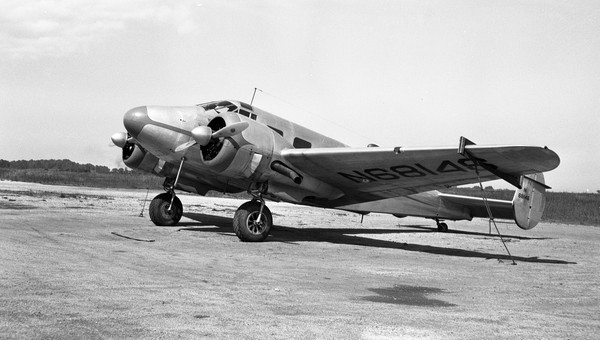  Beechcraft 18 Vega 2D N68146