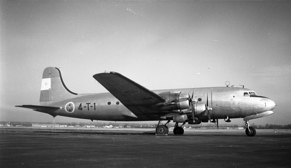 Argentine Navy Douglas C-54 VEGA 4-T-1