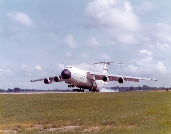  Lockheed C-5A  