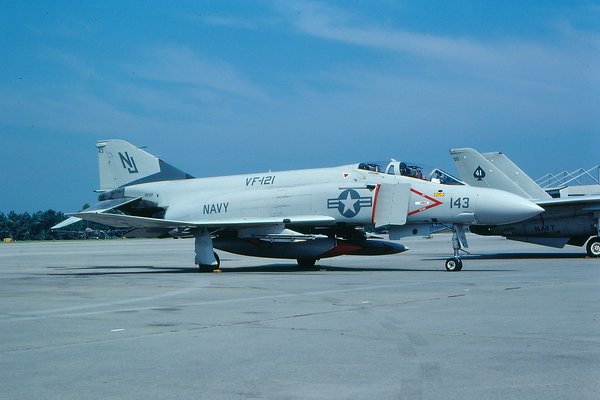 USN McDonnell F-4J Phantom II 157257