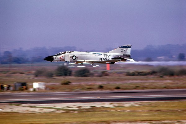 USN McDonnell F-4J Phantom II 155570