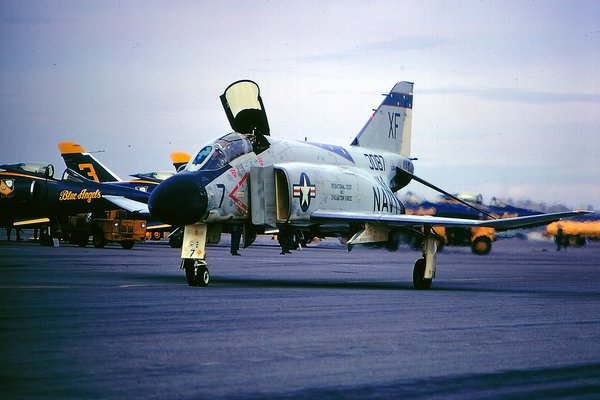 USN McDonnell F-4J Phantom II 153087