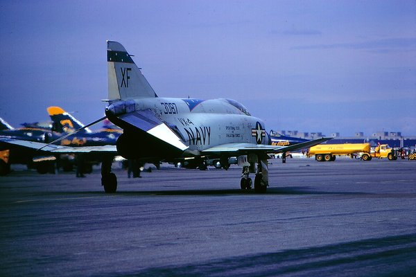 USN McDonnell F-4J Phantom II 153087