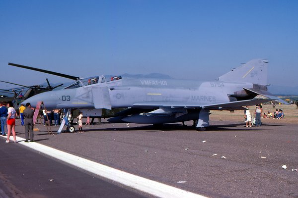 USN McDonnell F-45 Phantom II 155754