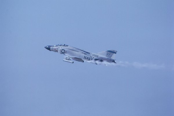 USN McDonnell F-4J Phantom II 155565